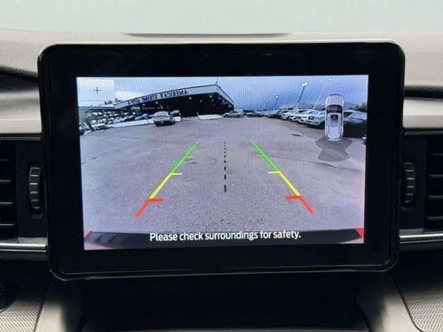 Used 2024 Ford Explorer XLT w/ Equipment Group 202A RWD image 31