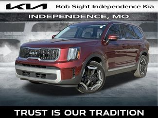 Certified 2023 Kia Telluride EX w/ EX Captain's Chair Package 360° Tour