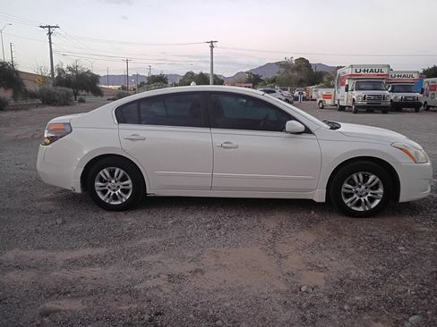 Used 2012 Nissan Altima 2.5 S w/ Convenience Pkg FWD image 3