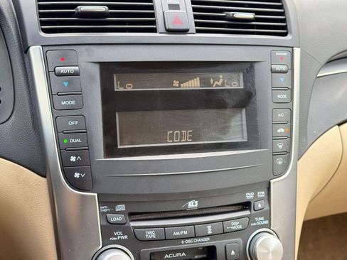Used 2005 Acura TL w/ Navigation System FWD image 21