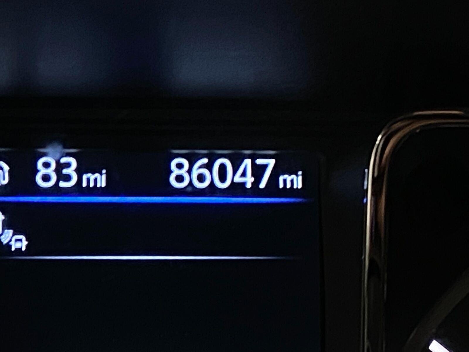 Used 2019 Nissan Titan SV AWD/4WD image 19