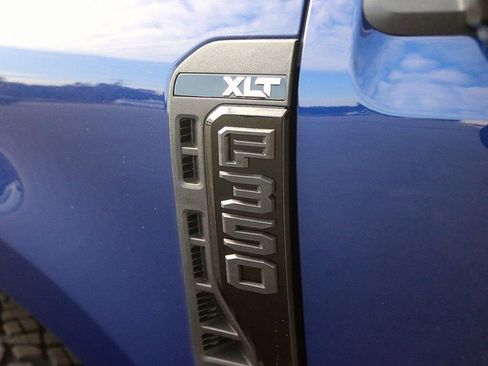 New 2026 Ford F350 XLT w/ XLT Premium Package AWD/4WD image 12