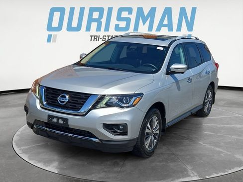 Used 2017 Nissan Pathfinder SL w/ SL Premium Package AWD/4WD image 2