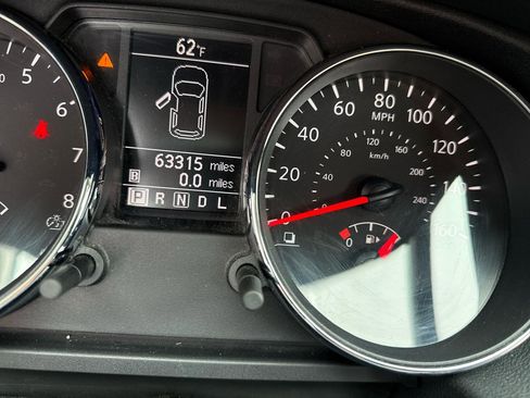 Used 2011 Nissan Rogue S AWD/4WD image 15