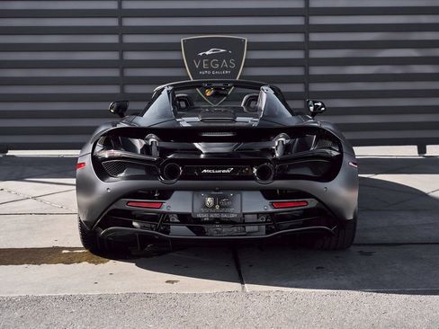 Used 2020 McLaren 720S Spider RWD image 22