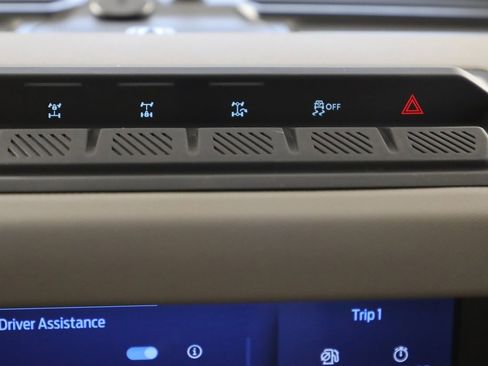 Used 2023 Ford Bronco Wildtrak image 40