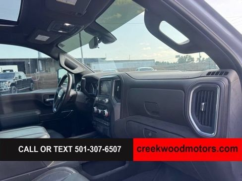 Used 2023 GMC Sierra 3500 Denali w/ Denali Ultimate Package AWD/4WD image 10
