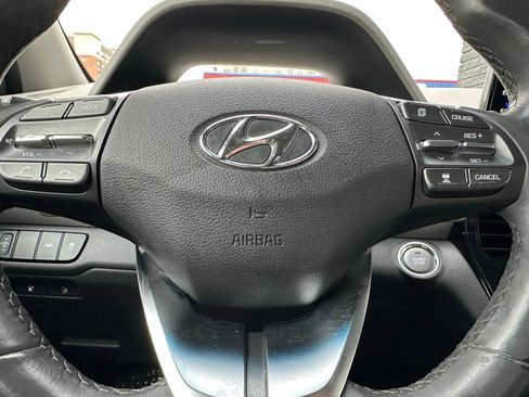 Used 2020 Hyundai Ioniq SE image 13