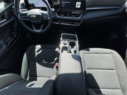 Used 2026 Chevrolet Equinox LT image 12