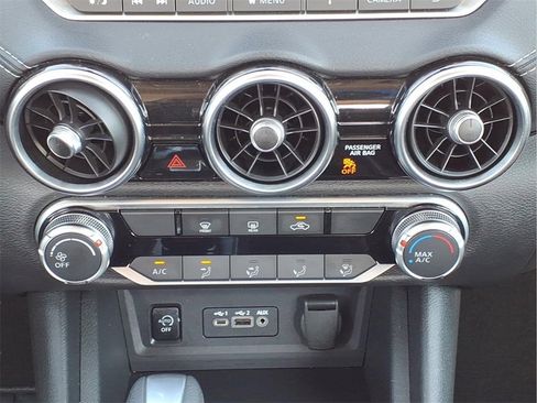 Used 2024 Nissan Sentra SV image 21