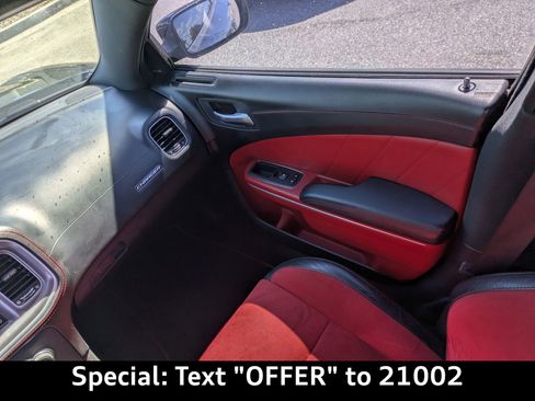 Used 2019 Dodge Charger Scat Pack w/ Dynamics Package image 17