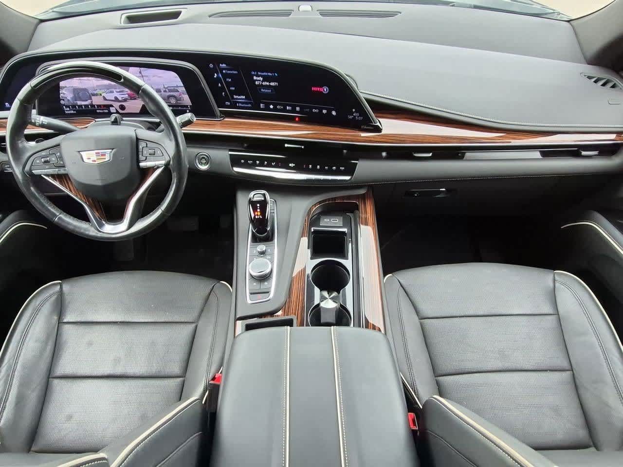 Used 2023 Cadillac Escalade Premium Luxury AWD/4WD image 15