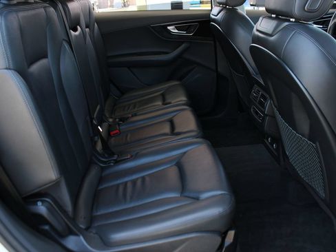 Used 2019 Audi Q7 3.0T Premium w/ Convenience Package AWD/4WD image 30