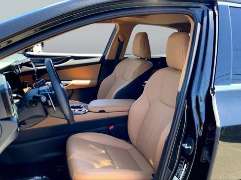 Certified 2026 Lexus NX 350 AWD w/ Accessory Package (2T) image 8