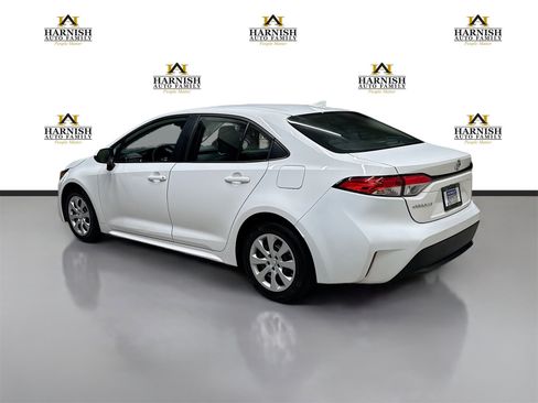 Used 2024 Toyota Corolla LE image 7