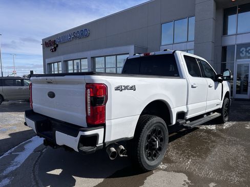 Used 2024 Ford F350 Lariat w/ Lariat Ultimate Package image 4