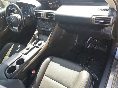 Used 2016 Lexus IS 200t image 22