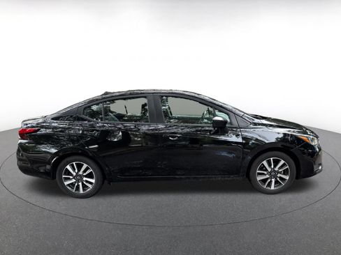 Used 2025 Nissan Versa SV FWD image 14