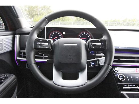 Used 2025 Hyundai Santa Fe Limited AWD/4WD image 17