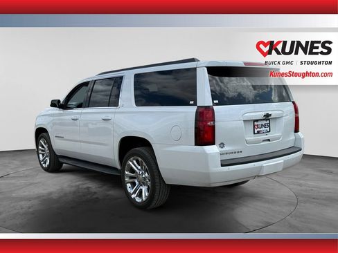 Used 2019 Chevrolet Suburban LT AWD/4WD image 6