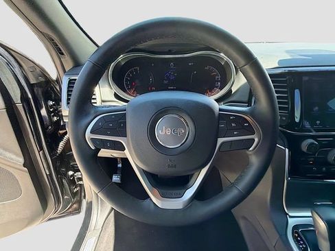 Used 2019 Jeep Grand Cherokee Limited AWD/4WD image 38