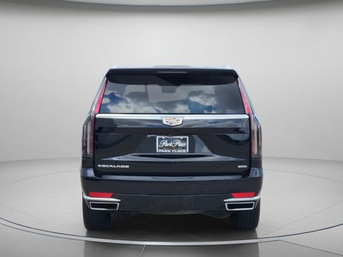 Used 2022 Cadillac Escalade Premium Luxury RWD image 4