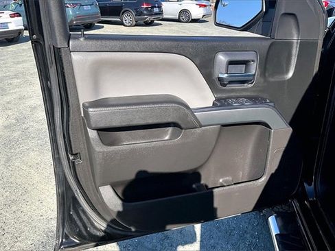 Used 2018 Chevrolet Silverado 1500 LT w/ All Star Edition image 9