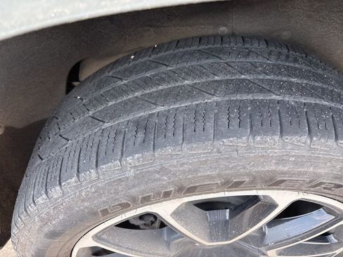 Used 2024 Chevrolet Suburban RST w/ Luxury Package AWD/4WD image 4