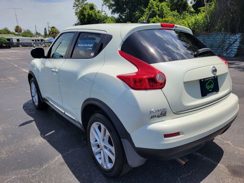 Used 2012 Nissan Juke SV w/ Chrome Pkg FWD image 9