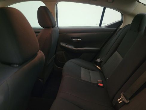 Used 2023 Nissan Sentra SV FWD image 18