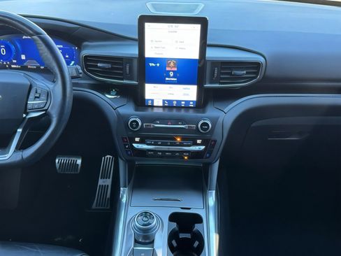 Used 2020 Ford Explorer ST w/ ST Street Pack image 15