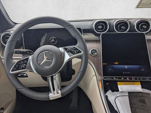 Used 2026 Mercedes-Benz GLC 300 image 14