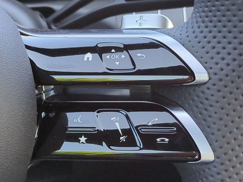 Used 2025 Mercedes-Benz C 300 Sedan image 26