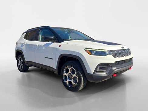 Used 2022 Jeep Compass Trailhawk w/ Trailhawk Elite Group image 7