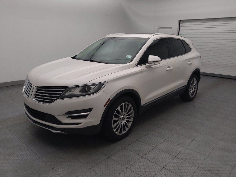 Used 2018 Lincoln MKC Reserve FWD image 2