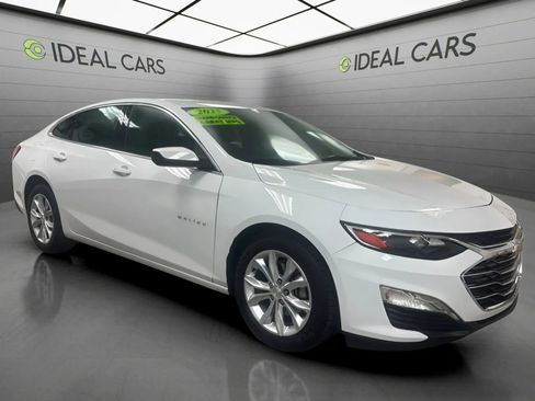 Used 2025 Chevrolet Malibu LT FWD image 3