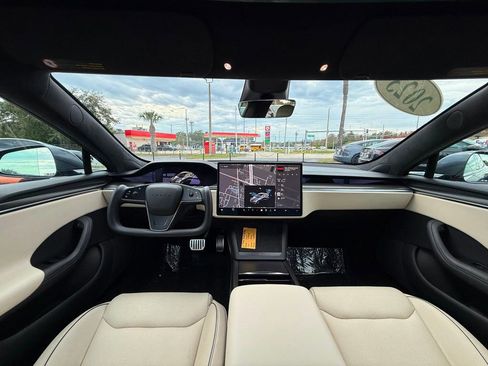 Used 2023 Tesla Model S Plaid image 21