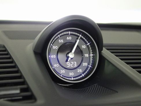 Certified 2026 Porsche 911 Carrera RWD image 30