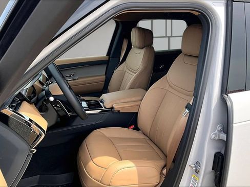 New 2026 Land Rover Range Rover Sport SE AWD/4WD image 9