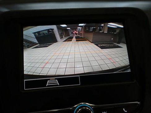 Used 2023 Chevrolet Equinox LS w/ Driver Confidence II Package image 8