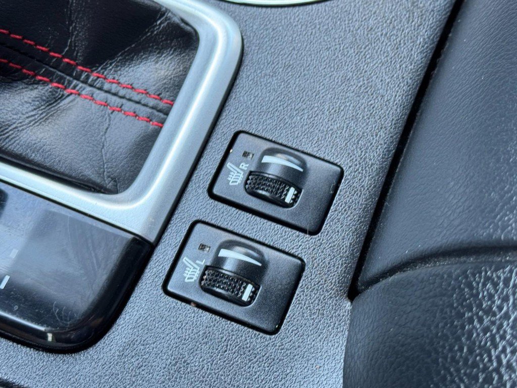 Used 2019 Toyota Highlander SE w/ Nightshade Edition AWD/4WD image 24