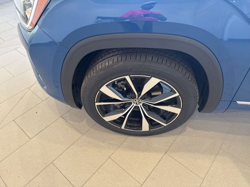 New 2026 Volkswagen Atlas Cross Sport SEL Premium R-Line image 9