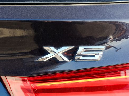 Used 2014 BMW X5 xDrive50i image 9