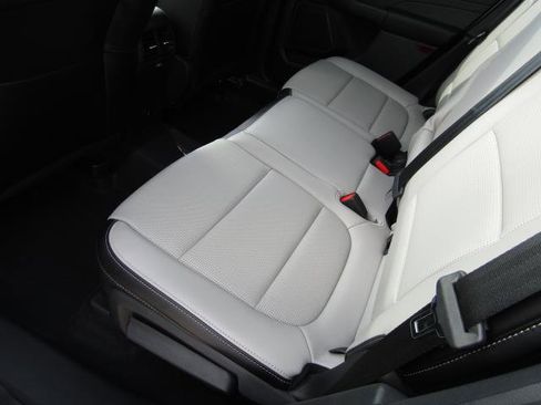 Used 2023 Ford Escape Platinum image 14