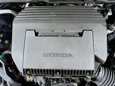 Used 2025 Honda Pilot EX-L image 34