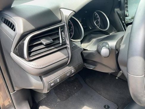 Used 2024 Toyota Camry XLE image 13