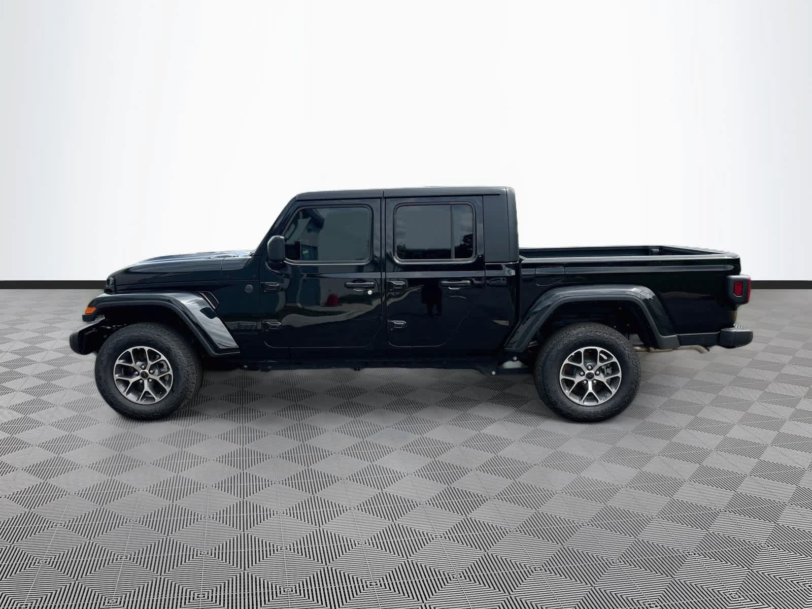 New 2026 Jeep Gladiator Sport AWD/4WD image 8