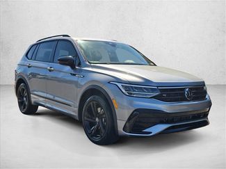 Used 2023 Volkswagen Tiguan SE R-Line video 3