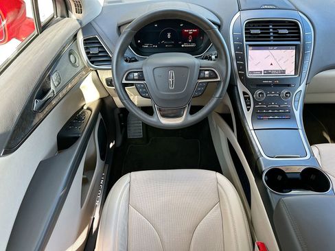 Used 2020 Lincoln Nautilus Reserve w/ Equipment Group 201A image 24