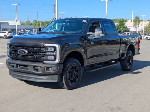 Certified 2024 Ford F350 Lariat w/ Lariat Ultimate Package AWD/4WD image 8